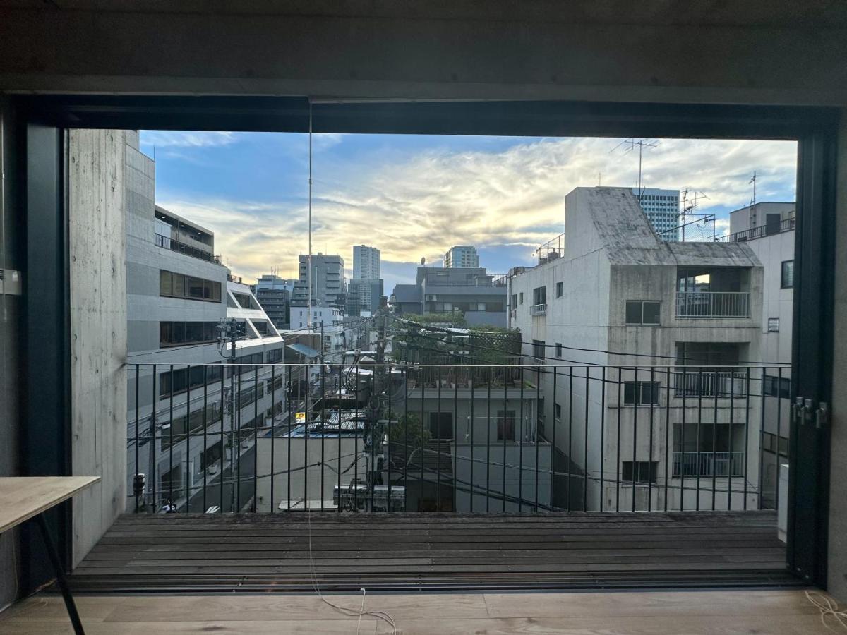 GRASS BLDG 401 - B&B Tokio