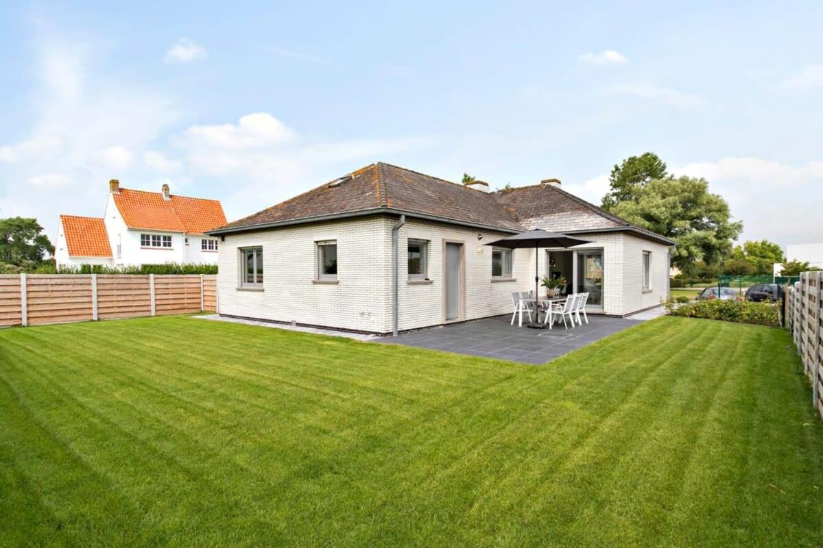 B&B Middelkerke - Bright and spacious bungalow with garden near the beach - Bed and Breakfast Middelkerke