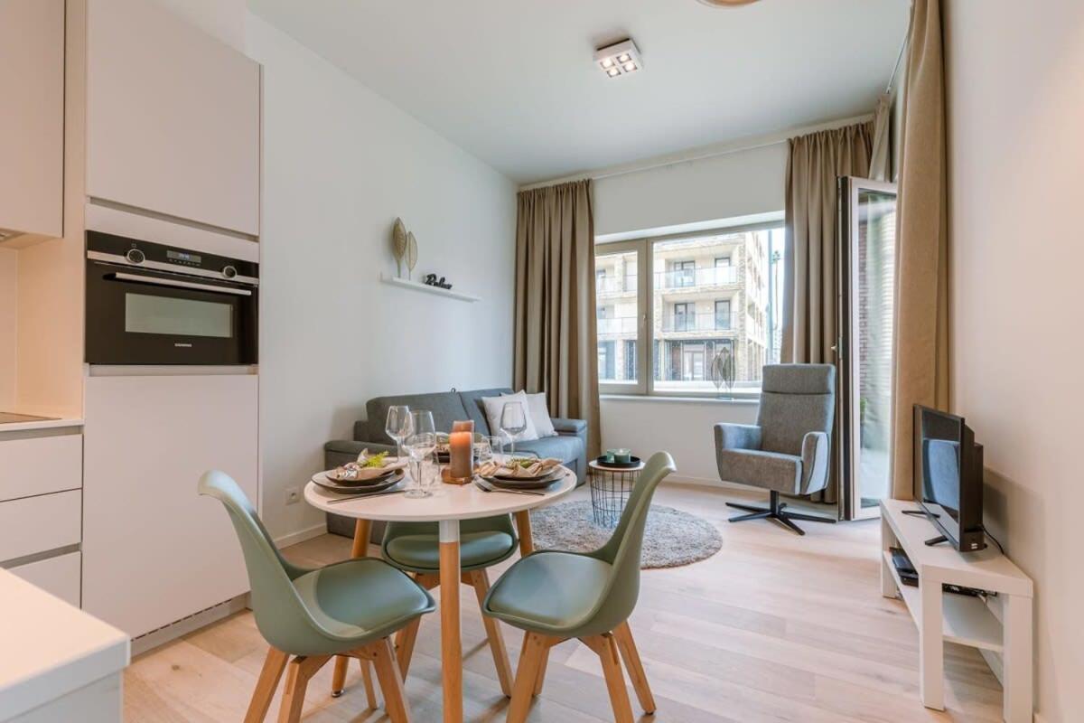 B&B Ostend - Top of the line apartment in a new upscale residence close to the sea and the beach - Bed and Breakfast Ostend