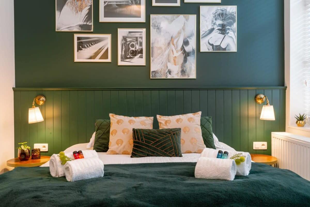 B&B Brugge - Modern art deco style studio in the heart of Bruges! - Bed and Breakfast Brugge