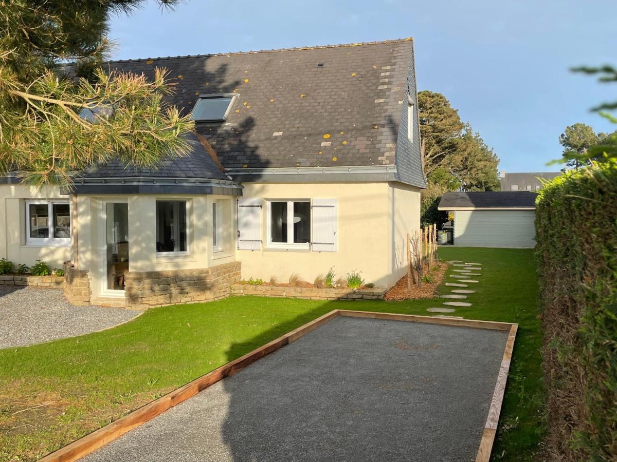 KerDesAmis - Tolles Ferienhaus in Strandnähe mit Sonnenterrasse, Boulebahn und großem Garten - B&B
