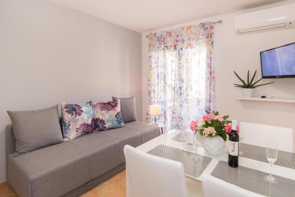 Motovunska 39b - B&B Poreč