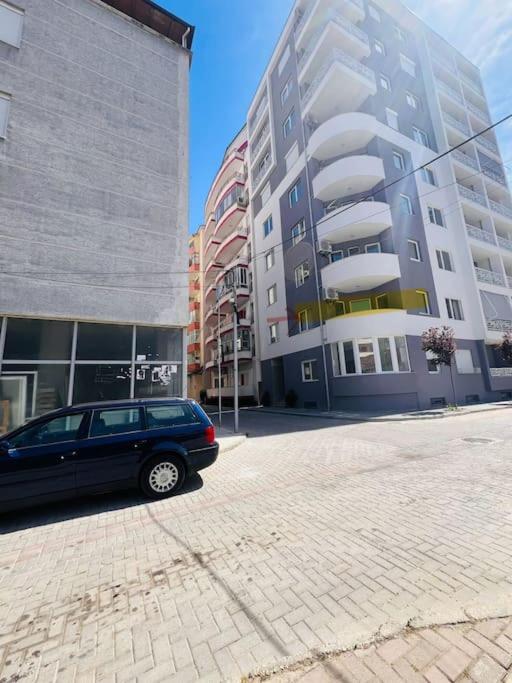 Cozy Apartment in Pogradec, near Ohrid Lake - B&B
