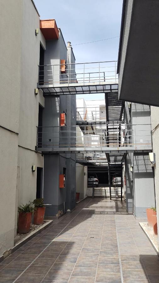 Alquiler temporario en Mendoza para 4 personas a la vuelta del Mendoza Plaza Shopping - Ferienwohnung Villa Nueva
