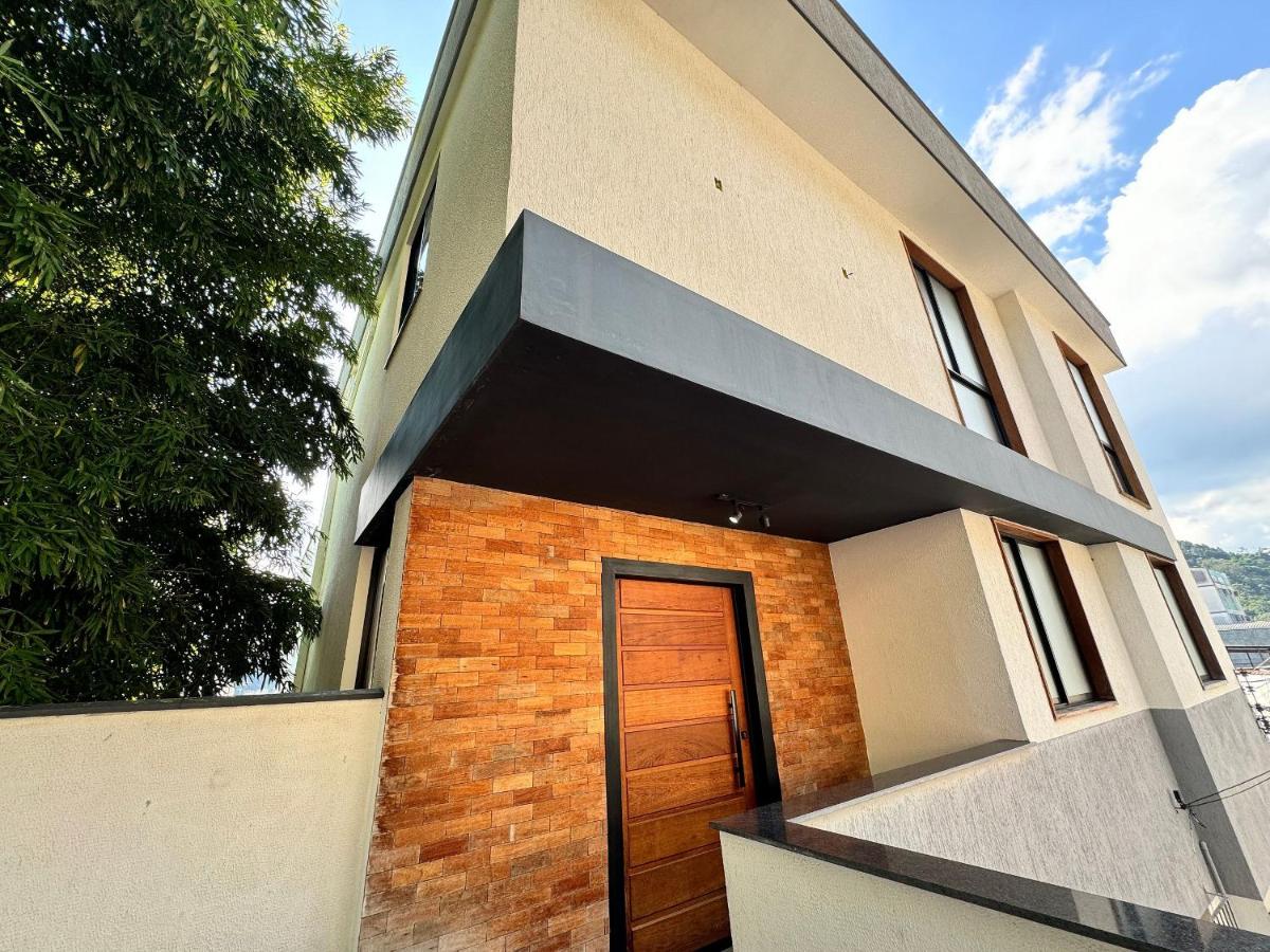 Casa no centro com churrasqueira - B&B