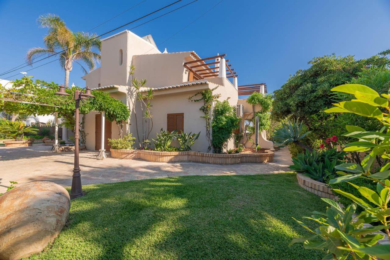 Villa con piscina privada