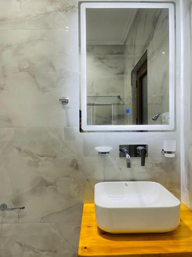 Xhibo Apartments Sarande - B&B Santi Quaranta