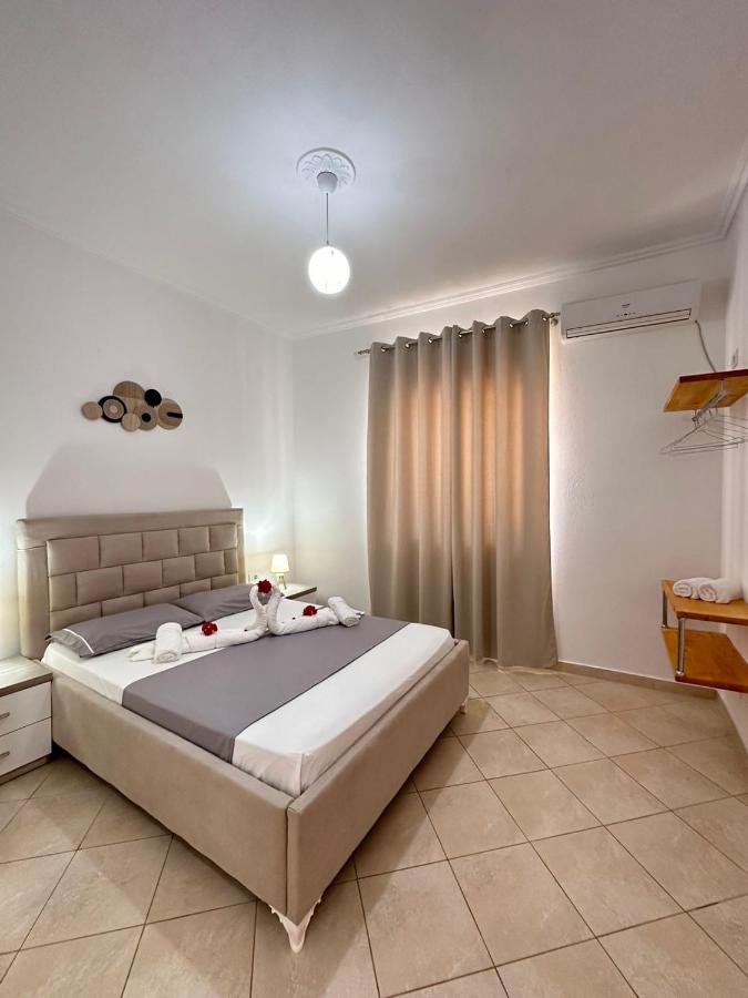 Xhibo Apartments Sarande - B&B