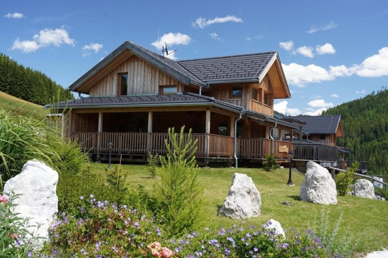 B&B Hohentauern - Luxus Chalet Murmeltierhütte - Bed and Breakfast Hohentauern