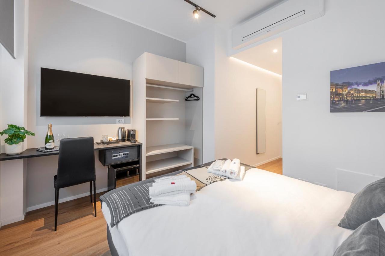 Double or Twin Room with Private Bathroom