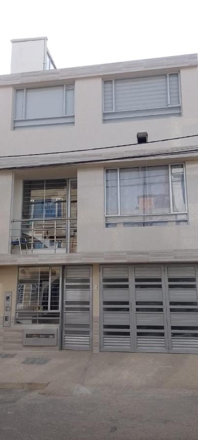 Apto Vacacional Denis T - B&B
