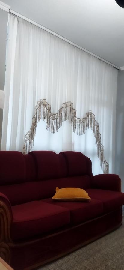 Apartment mit Balkon