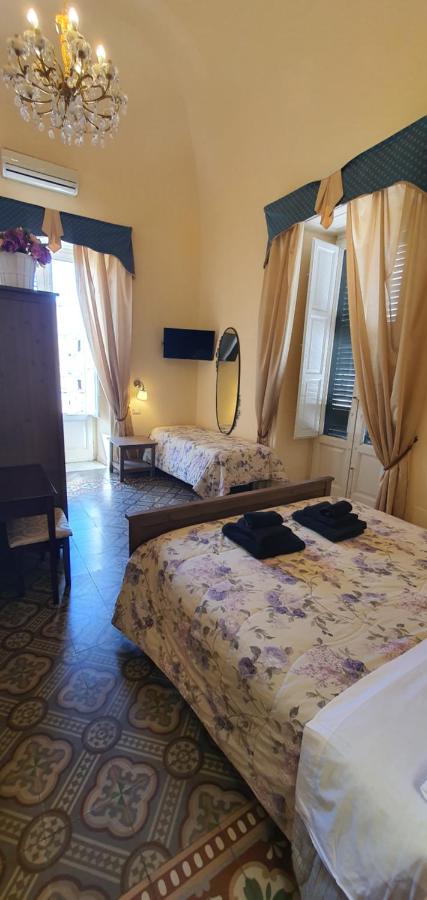 Doppelzimmer mit Balkon