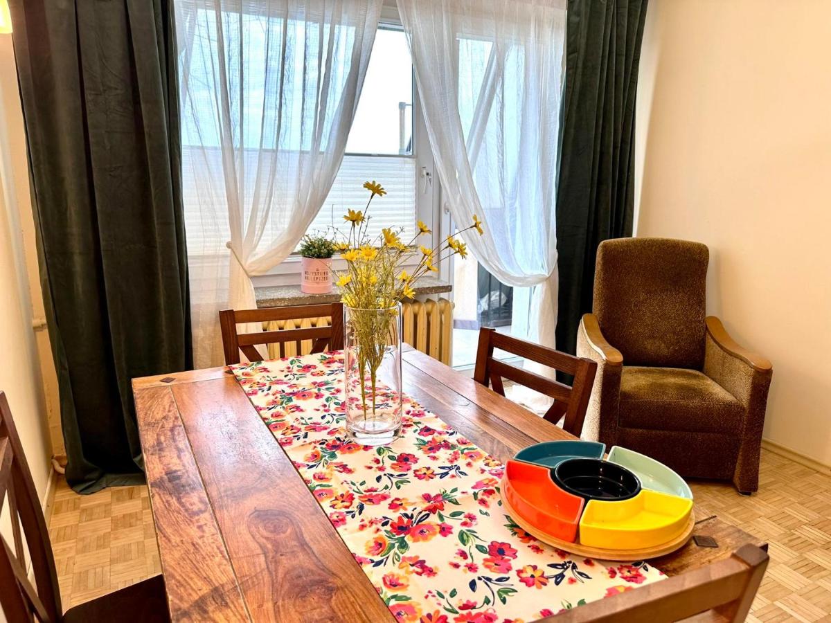 B&B Giżycko - Apartament z balkonem 4 pokoje u Czarka i Hani - Bed and Breakfast Giżycko