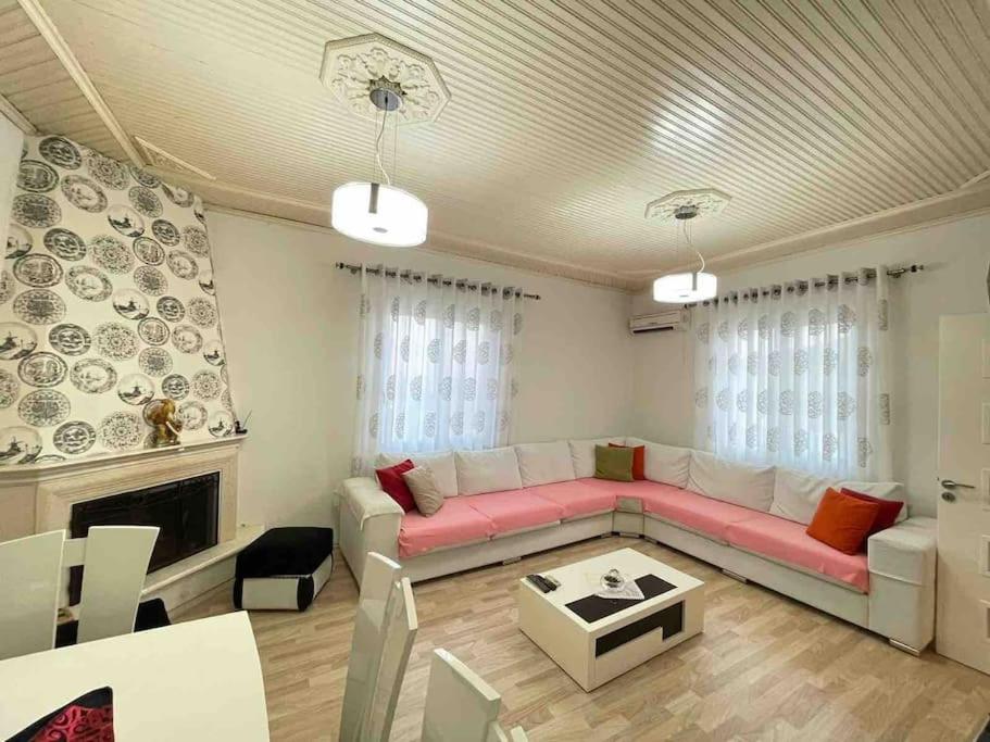 Guest house BUFI - B&B Argirocastro