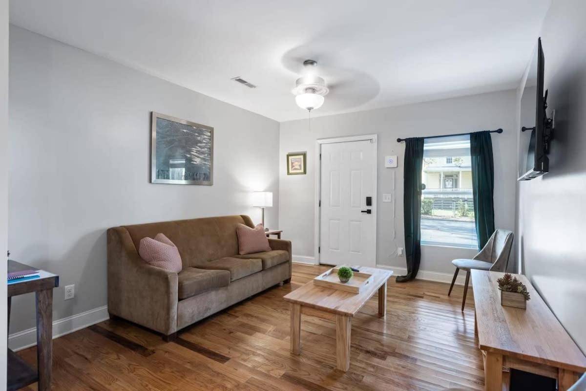 McCallie Dugout- 5 mins to Zoo, 10 Mins to Downtown! - B&B Chattanooga