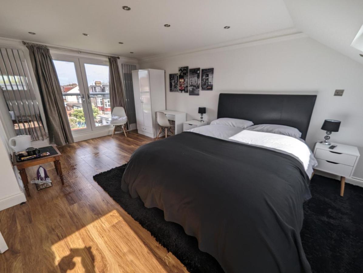 B&B Palmers Green - Luxury Hotel Rooms - Bed and Breakfast Palmers Green