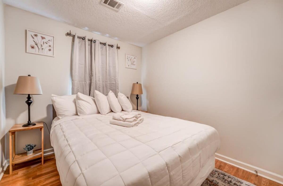 Near Parks & Shopping- Hickory Ridge Hideaway - Chambres d’hôtes Memphis