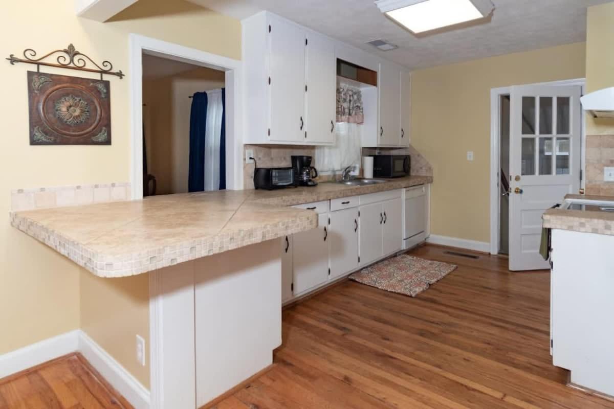 The Columbus Cottage Mins to Benning Downtown - B&B Columbus