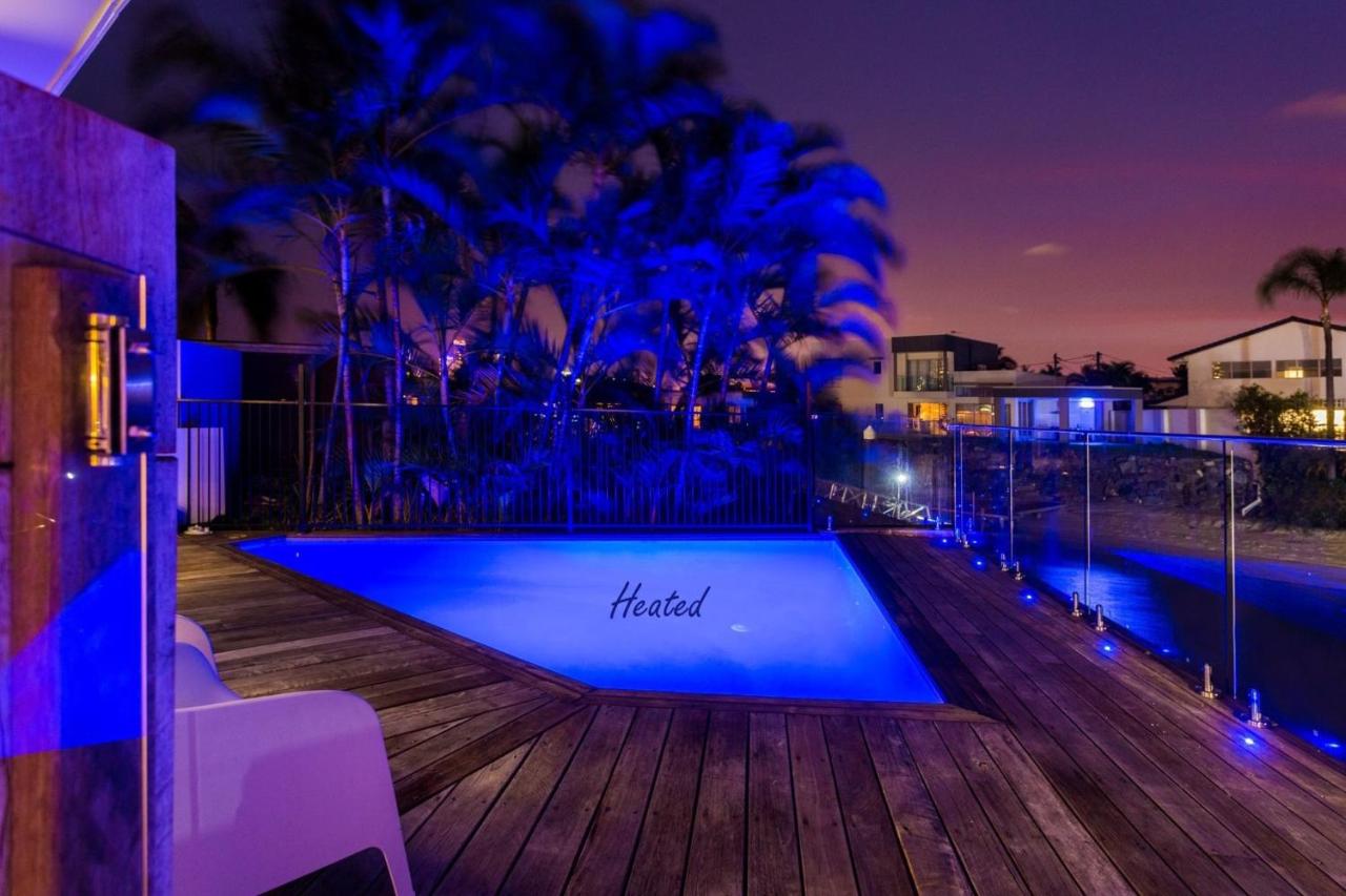 Sunset Waters - Big Waterfront - Heated Pool - Point Position - 10m Pontoon - Views - 90day Stays - B&B Gold Coast