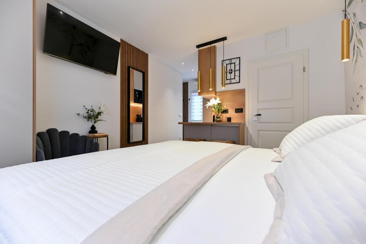 Apartments and Rooms Nekic - B&B Zara