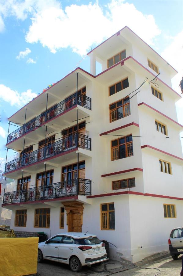 Hotel White House - Bed and Breakfast