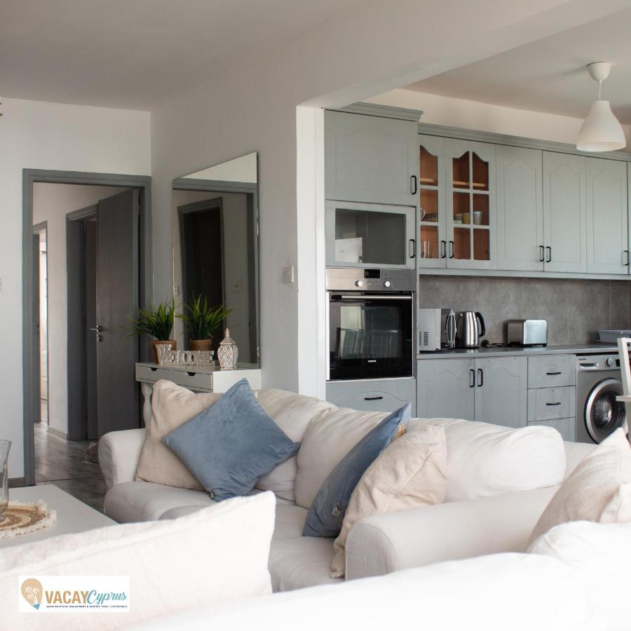 Downtown Larnaca Apartment - B&B
