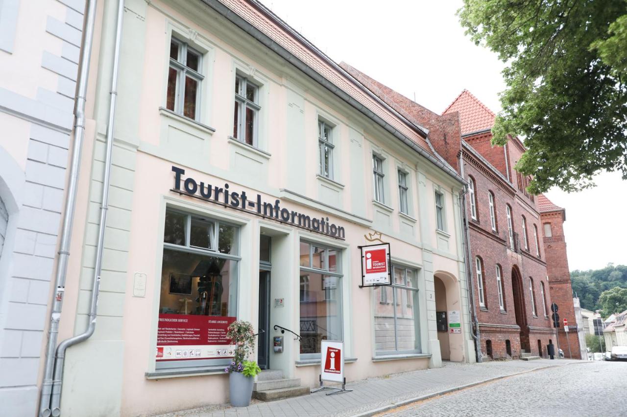 Kl. Fontane Ferienwohnung Bad Freienwalde direkt am Markt - B&B Bad Freienwalde