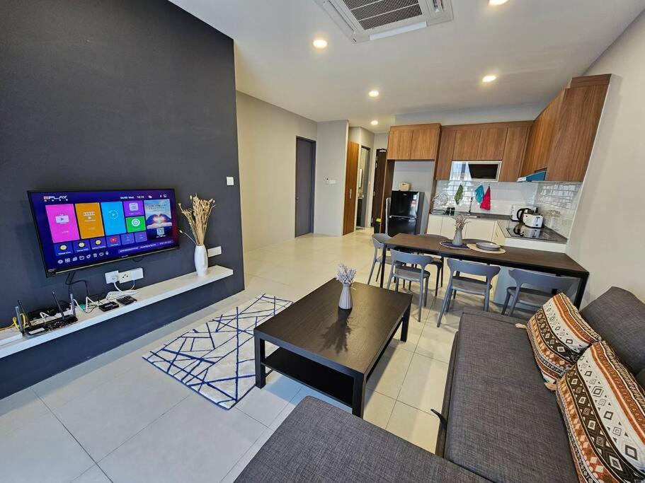 Lovely Podium CityView 3Bedroom with Pool A1 - B&B