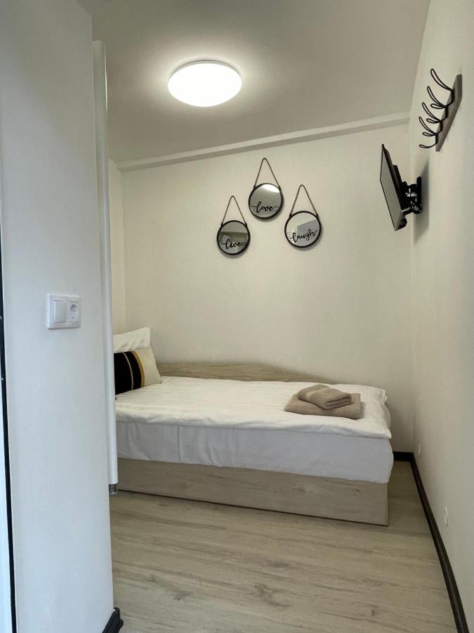Economy Single Room