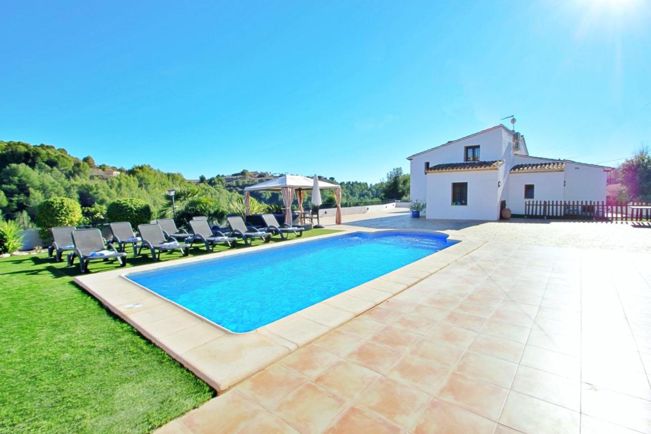 B&B Benissa - Finca La Verema - holiday home with private swimming pool in Benissa - Bed and Breakfast Benissa