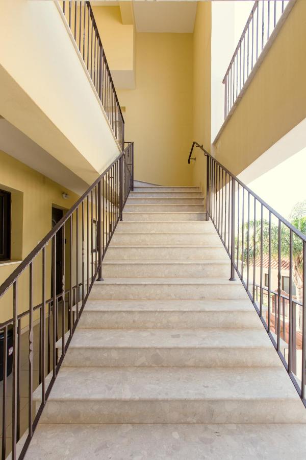 Tranquil Kyklades BC6, WALK to BEACH - Bed and Breakfast