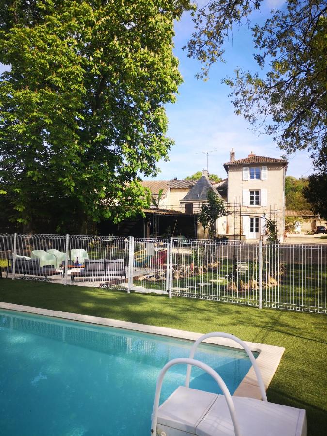 B&B Chasseneuil-du-Poitou - LE REPAIRE - Bed and Breakfast Chasseneuil-du-Poitou