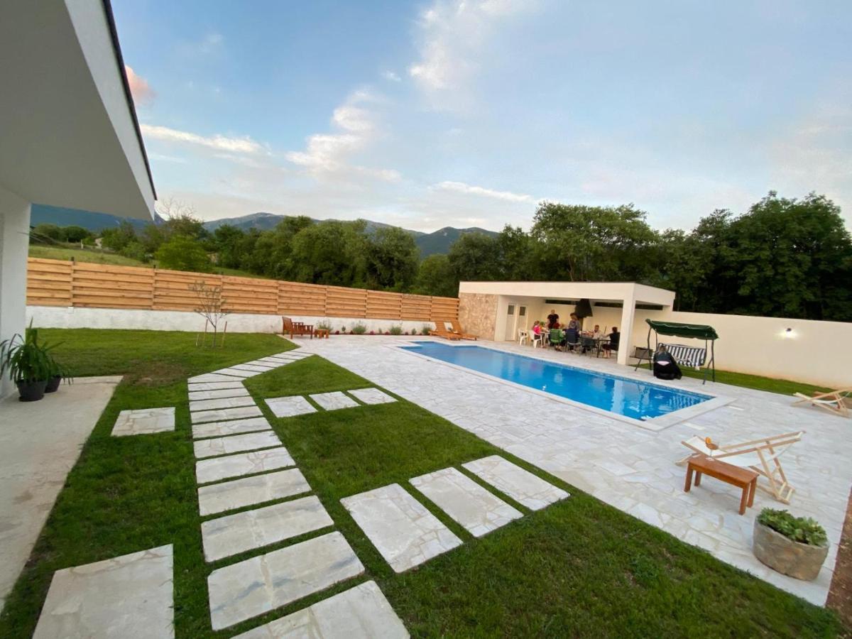 Vestovis Holiday House - Chambres d’hôtes
