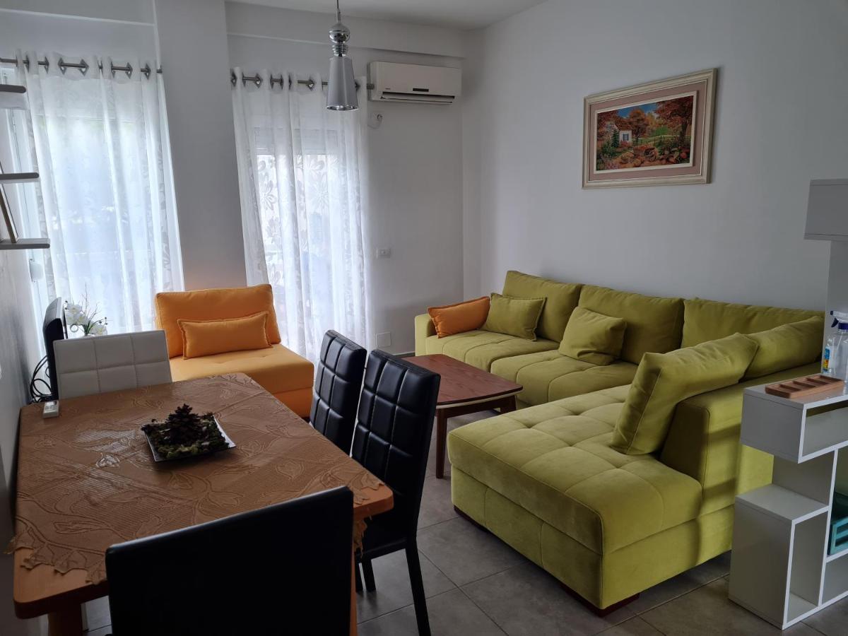 Gjiri I Lalzit apartament - B&B