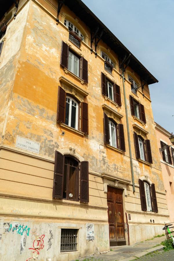 Domus in Trastevere Luxury Apartment - B&B Rome