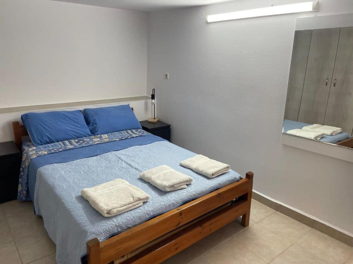 B&B Ystérnia - Gorgeous White Marsis Apartment in Paros - Bed and Breakfast Ystérnia