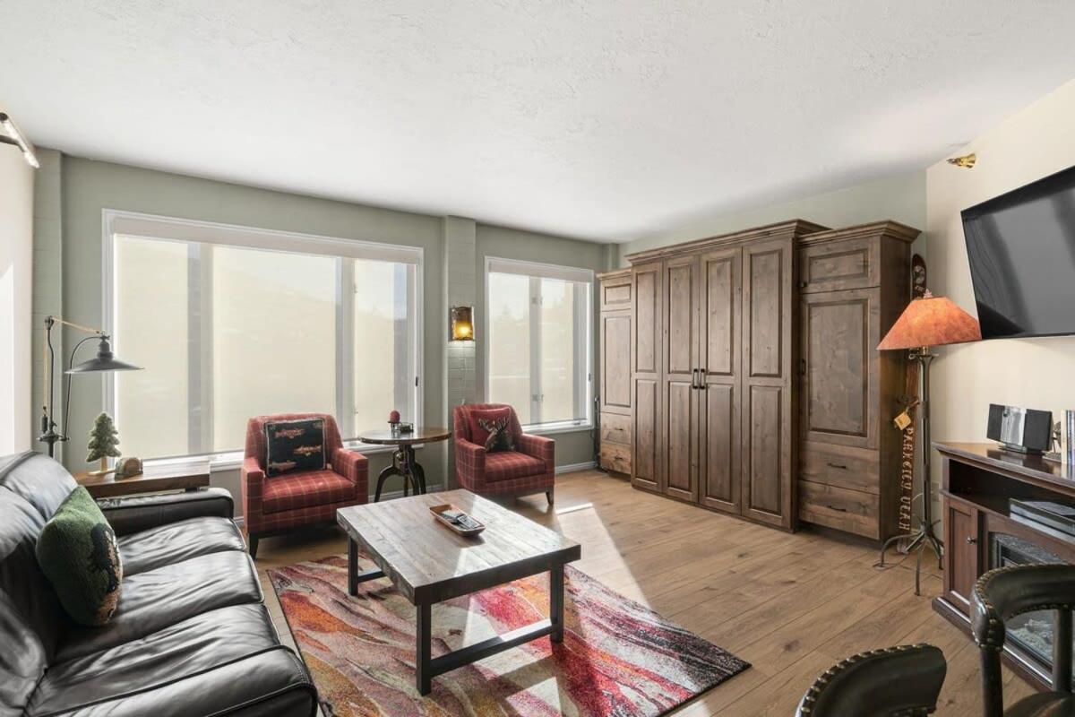 Cozy 1BDR Condo Heart of Town Walk Everywhere - B&B Park City