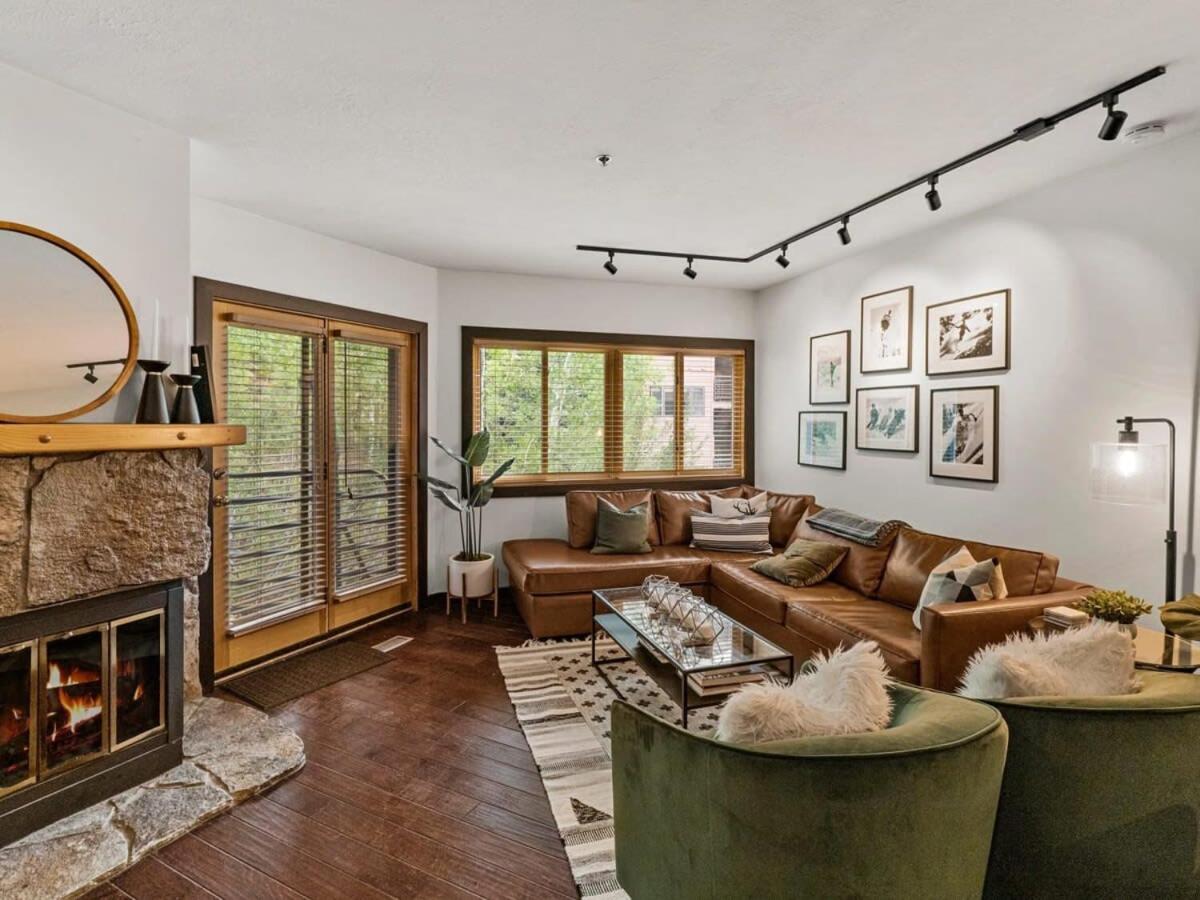 Gorgeous 1BR Steps From Lifts with Private Hot Tub - Ferienwohnung Park City