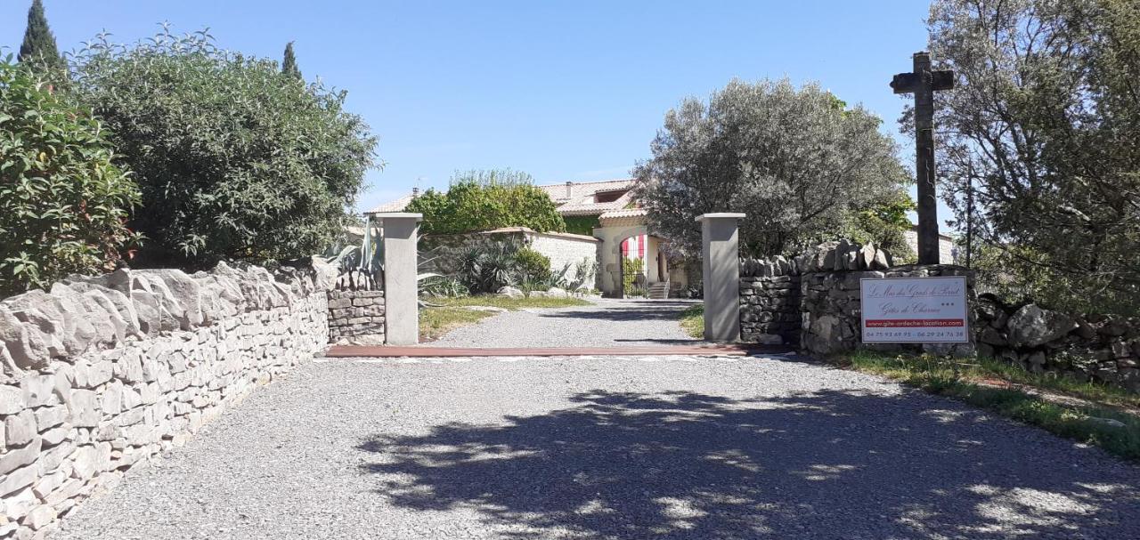 Gîte de charme la FENIERE dans Mas en pierres, 3 ch au calme, 80m2, nature, respect de l'environnement, piscine chauffée, sud Ardèche - B&B