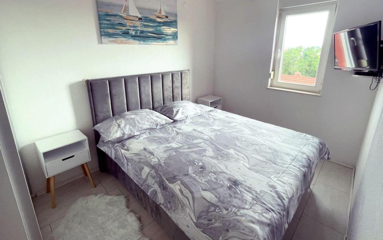 Apartman Moon - B&B Zadar