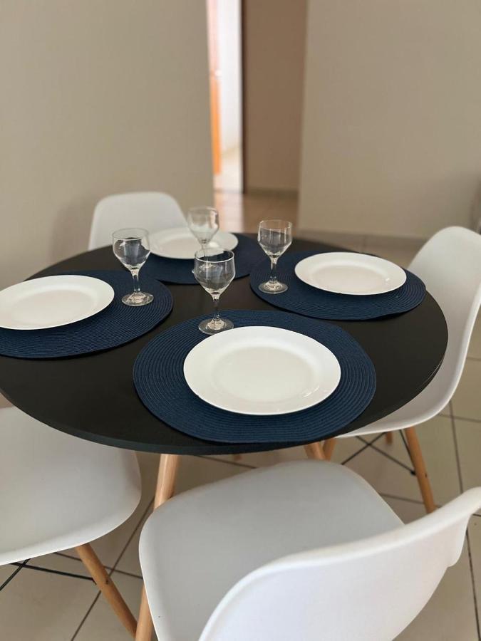 Apartamento aconchegante próximo shopping catuai,uem,vivaro,lebloc - B&B