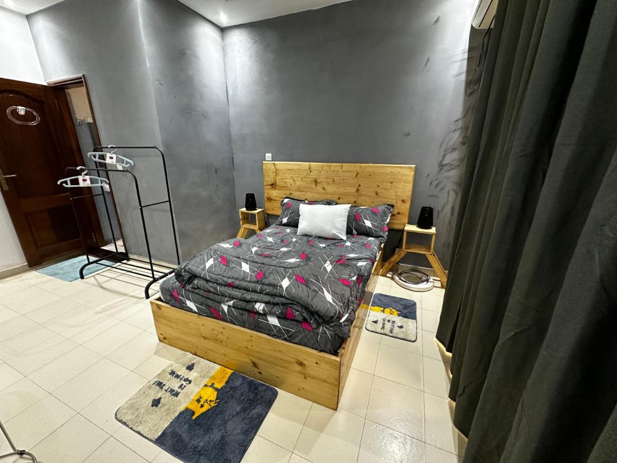 Studio privé équipé et meublé - Chambres d’hôtes Dakar