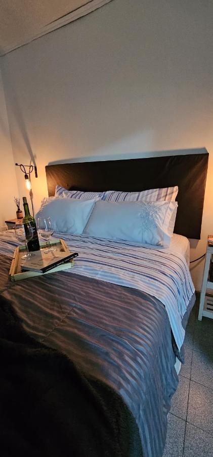 Centrico y Luminoso: Tu Refugio en Rio Gallegos - B&B