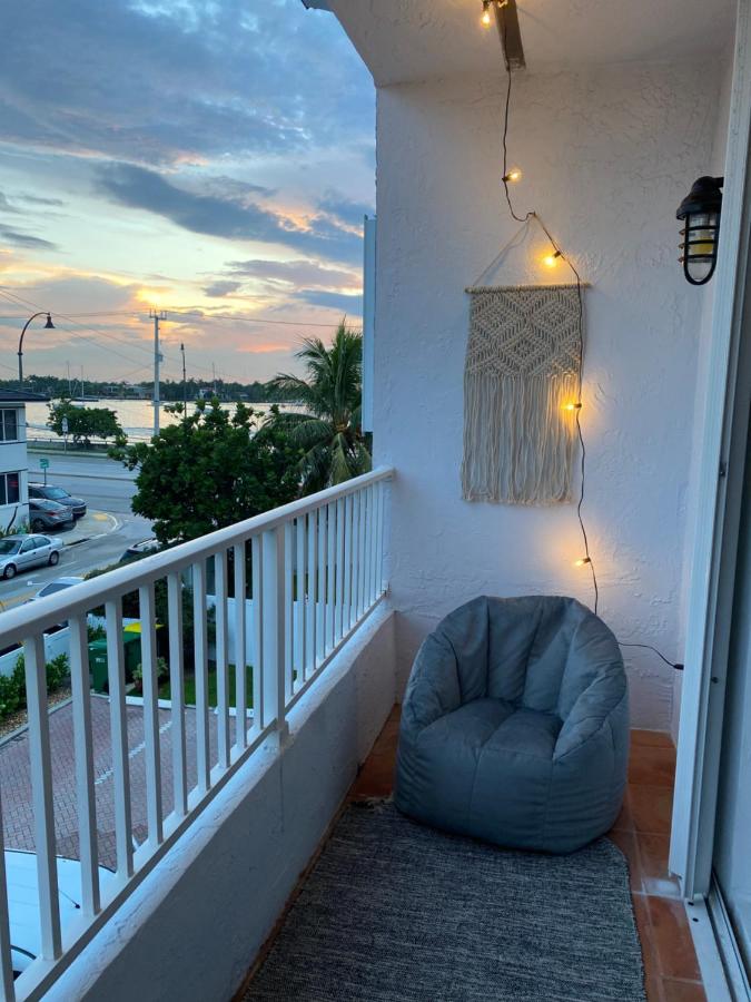 Hollywood Beach Townhouse steps to beach - B&B Hollywood