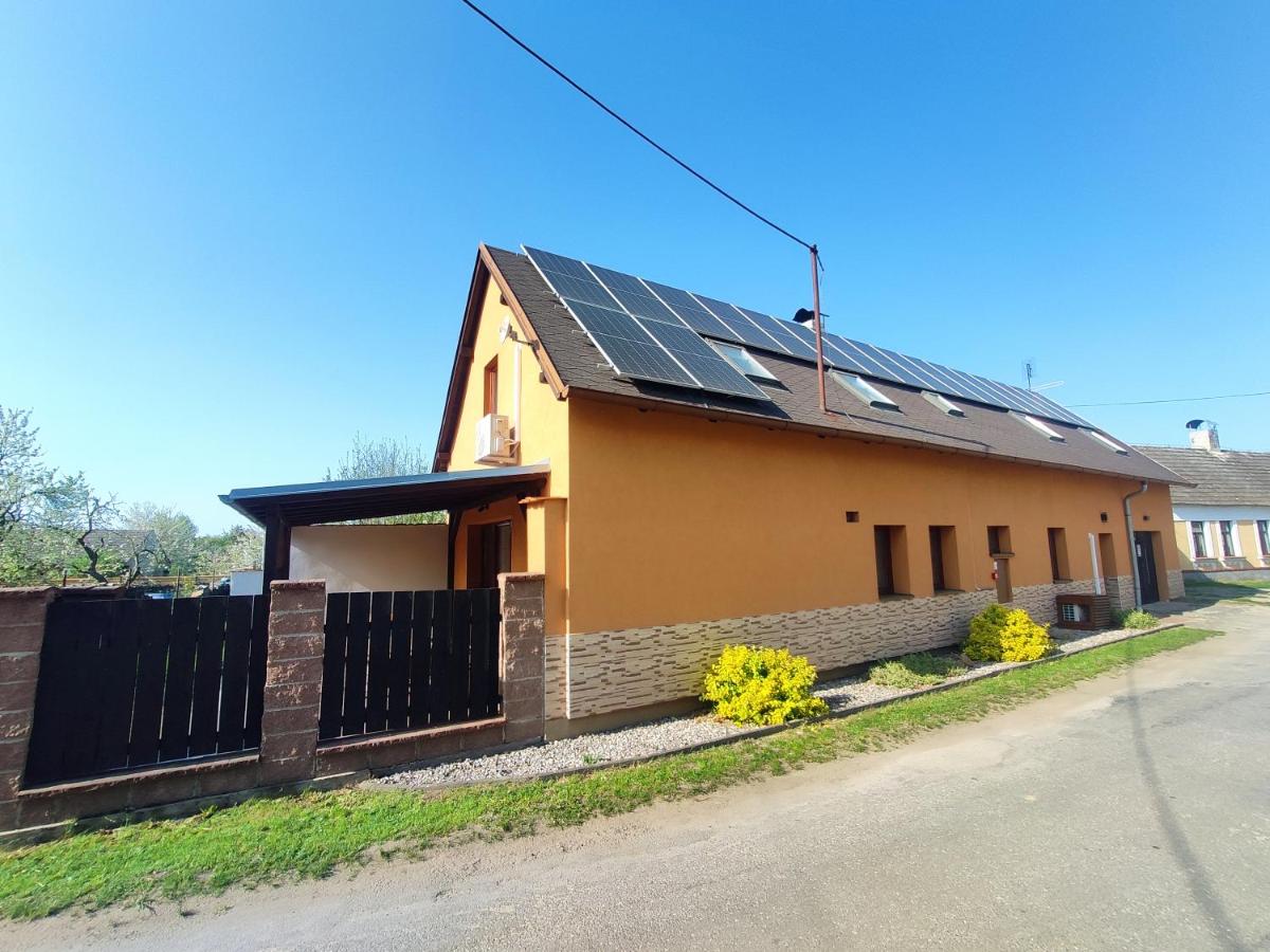 B&B Frahelž - Chalupa Mezi rybníky - Bed and Breakfast Frahelž