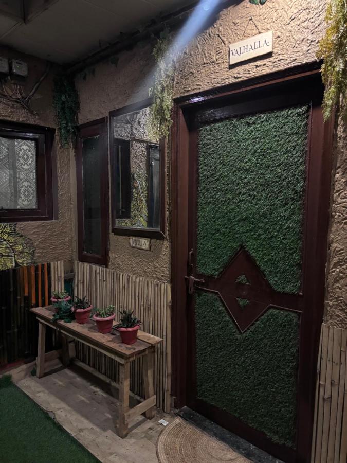 Doppel-/Zweibettzimmer mit eigener Terrasse