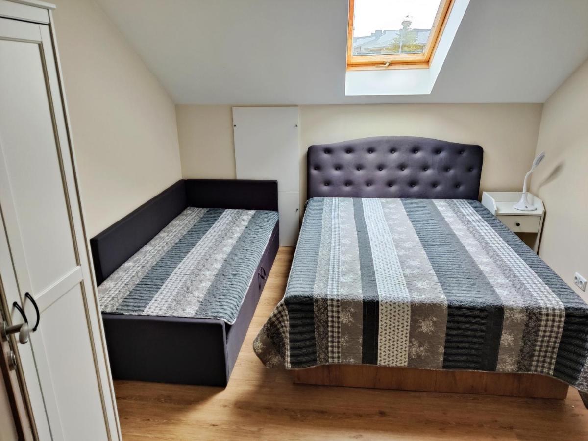 Studio met Queensize Bed
