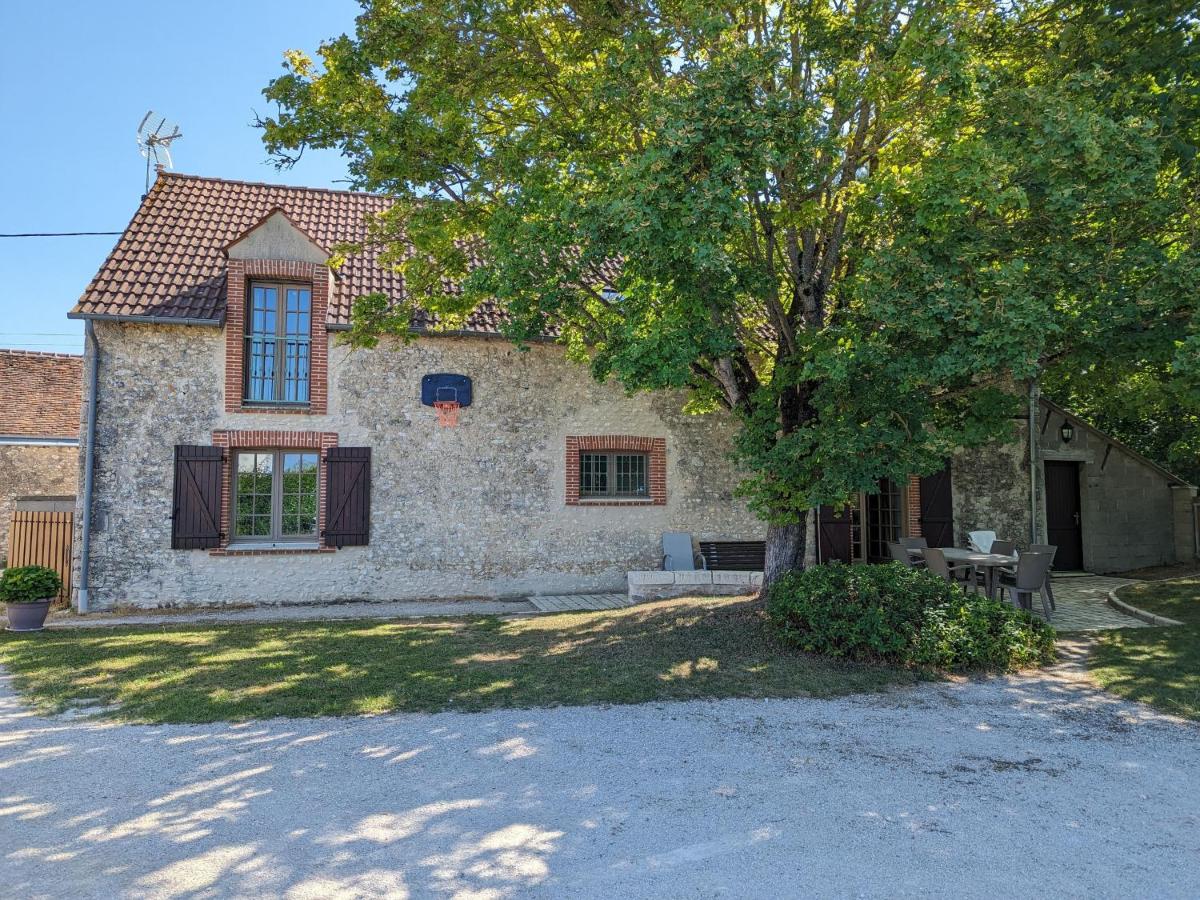 Maison de campagne rénovée à 1h de Paris, avec jardin clos, 4 chambres et équipements familiaux - FR-1-590-164 - Bed and Breakfast