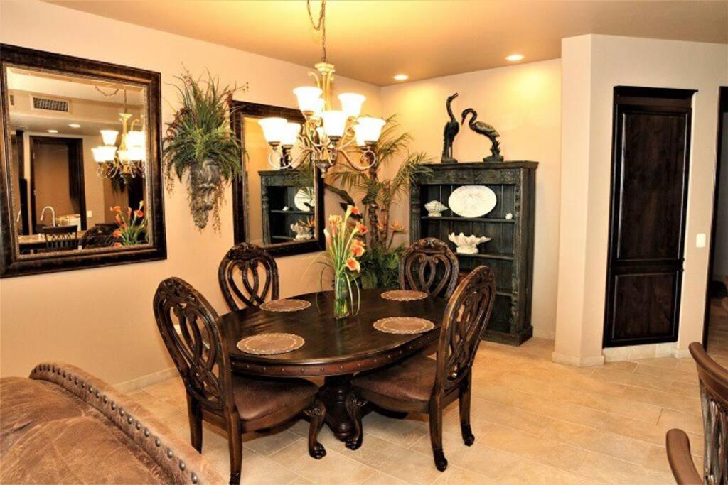 Luxurious 1 Bedroom Ocean Front in Las Palomas - B&B